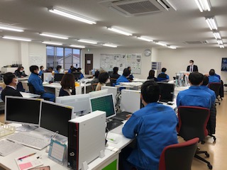 朝礼社長
